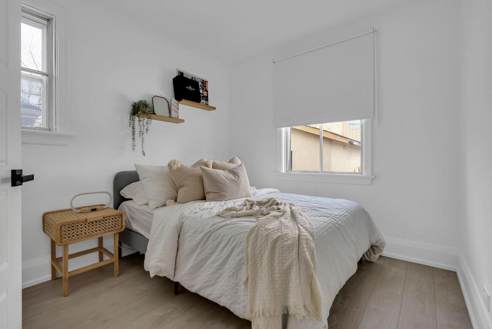 Apartment Modern 2br Near Downtown Free Parking *